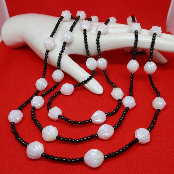 67" IRIDESCENT White LUCITE Black Glass Seed Bead Flapper Necklace Opera Length - Picture 1 of 9